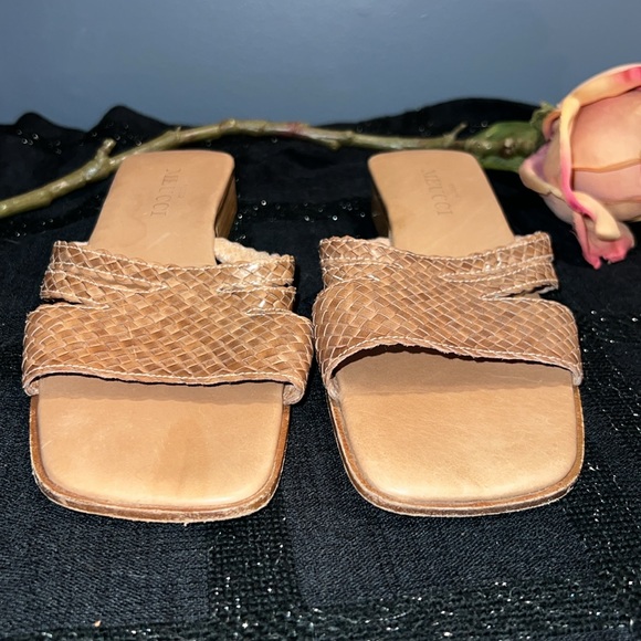 Sesto Meucci Tan 100% Italian Leather Size 8 Sandals - Picture 2 of 14